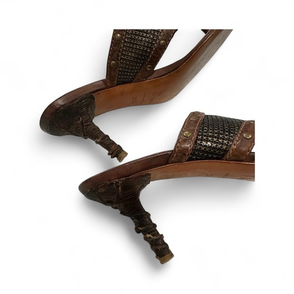 Vintage DIOR Shield Heels - Picture 9 of 11